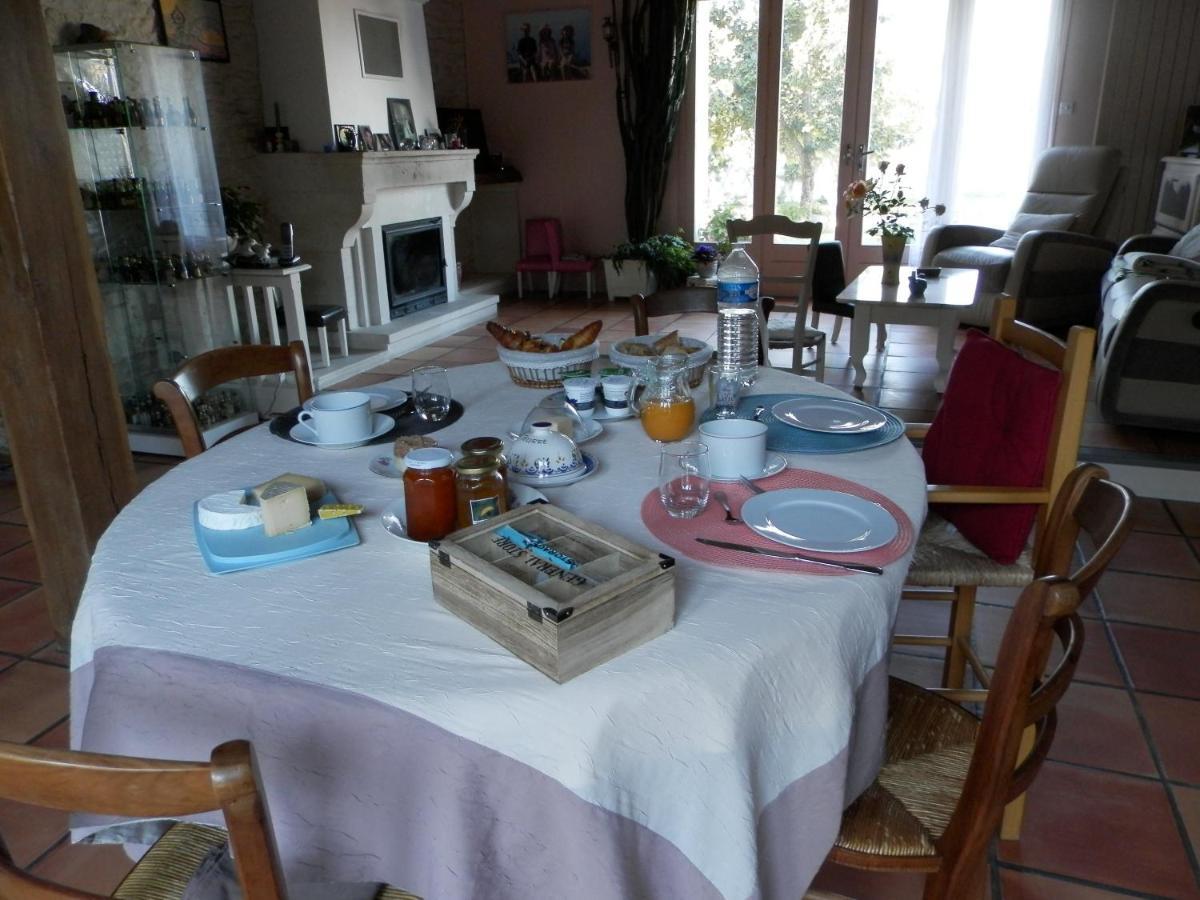 Au Pre Du Mignon Aux Portes Du Marais Poitevin Thorigny  エクステリア 写真